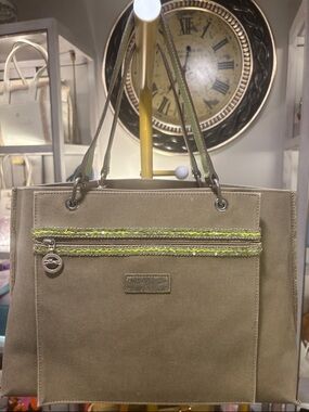 ✨Live Show Listing✨ Longchamp Canvas Tote